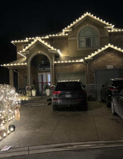 Residential Christmas Lighting