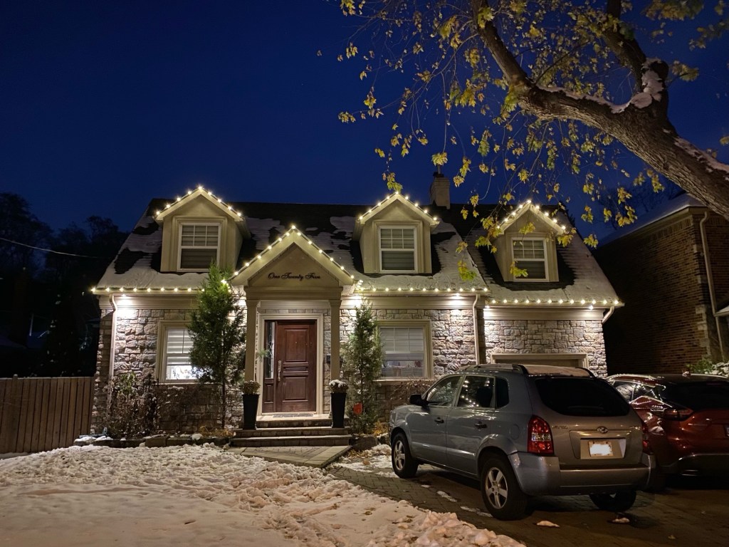 Holiday Lighting Service 