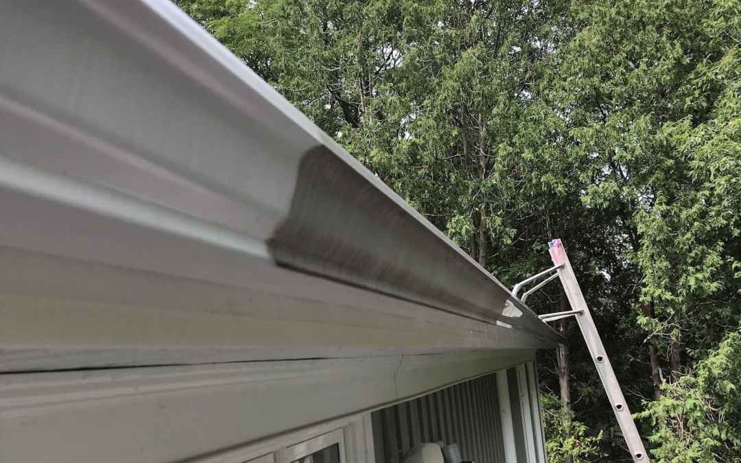 Eavestrough Washing