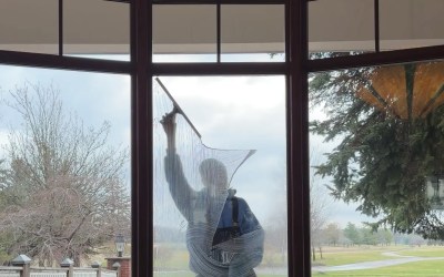 Why Do Windows Get Dirty So Fast in St. Catharines & Niagara?